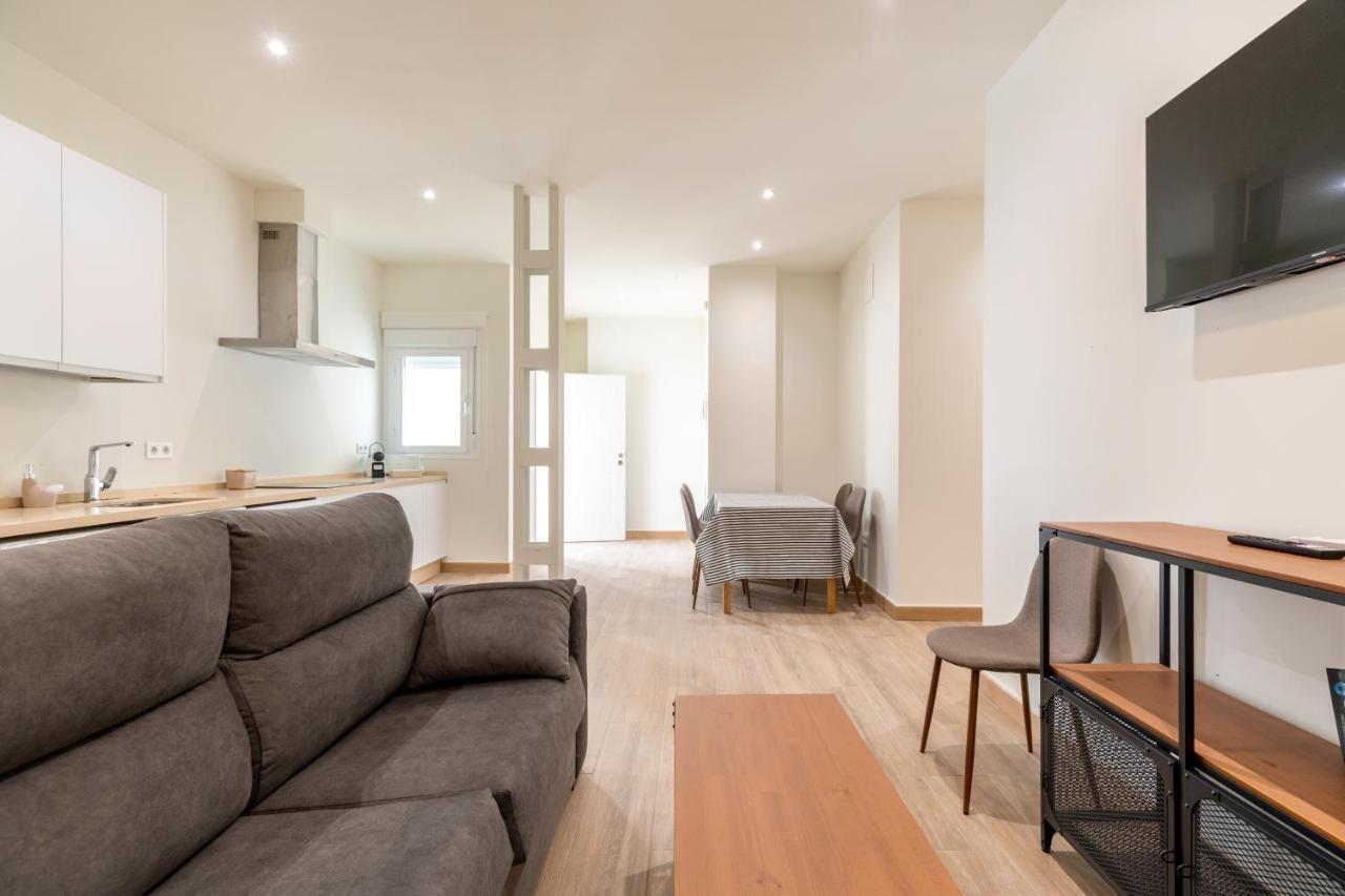Apartamentos Cervantes 17 Sevilla Bagian luar foto
