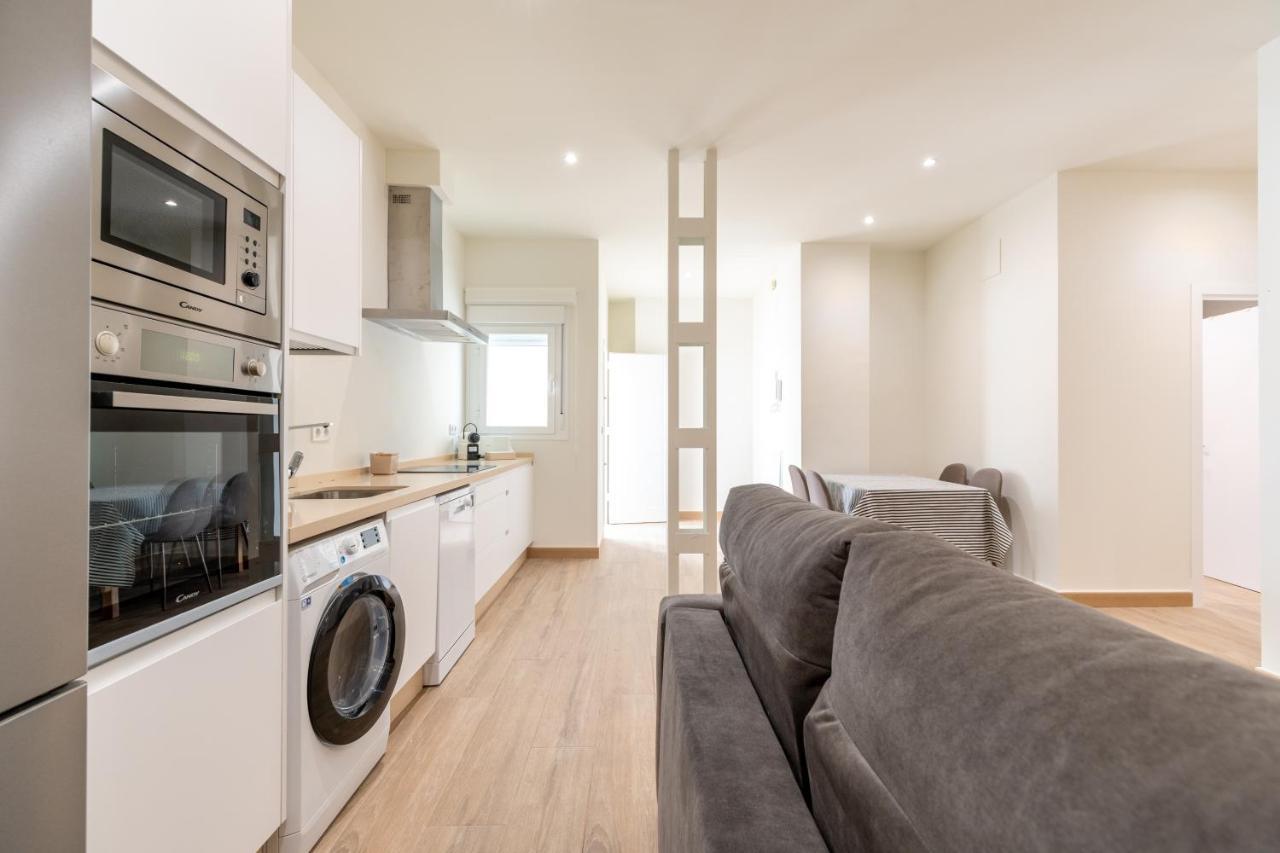 Apartamentos Cervantes 17 Sevilla Bagian luar foto